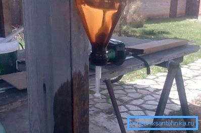 Пералнята за бутилки е готова за употреба Пералнята за бутилки е готова за употреба