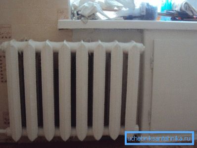 Чудотворната батерия се вмества в интериора, особено в кухнята Чудотворната батерия се вмества в интериора, особено в кухнята
