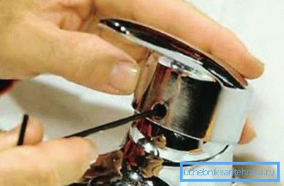 Демонтирайте лоста от крана Демонтирайте лоста от крана