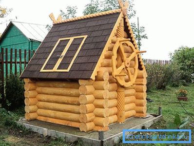 Дървена рамка за добре - отлично декоративно решение