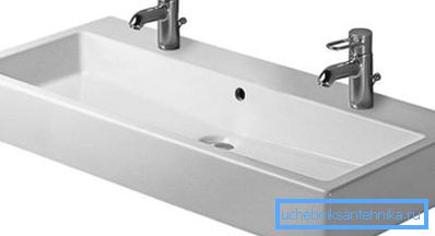 Двойна умивалник Vero от немската фирма Duravit.