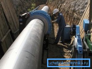 Съединение с фланец за тръби с голям диаметър