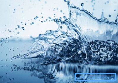 Използването на вода, подобно на други природни ресурси, за търговски цели е обект на задължително облагане