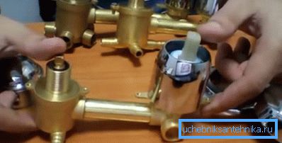 Режимът за промяна на режима от лявата страна Режимът за промяна на режима от лявата страна