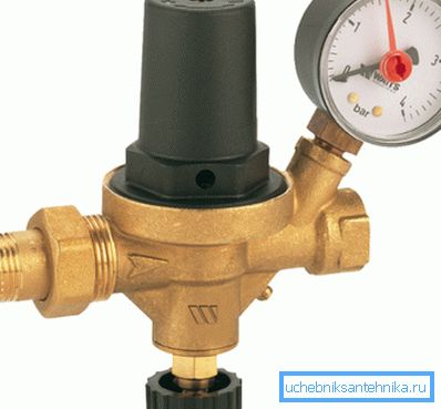 Автоматичното зареждане на системата за отопление Watts позволява да се регулира обемът на охлаждащата течност Автоматичното зареждане на системата за отопление Watts позволява да се регулира обемът на охлаждащата течност