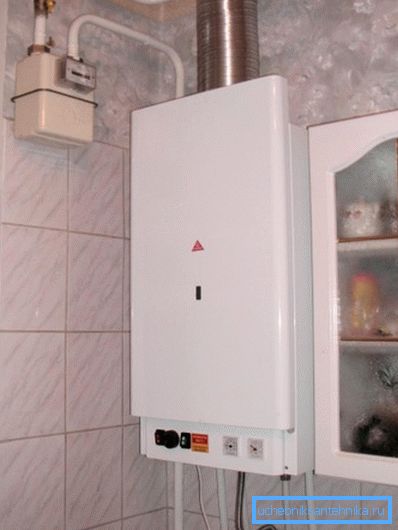 Компактният газов котел може лесно да загрее стандартен апартамент Компактният газов котел може лесно да загрее стандартен апартамент