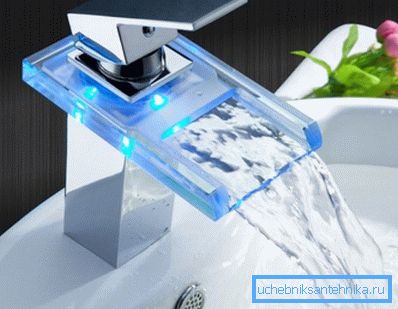Крейн - водопад за обвивката: оригинален, но непрактичен дизайн