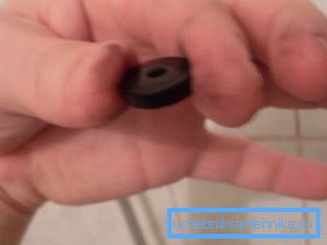 Сменете уплътнението на същото и го съберете Сменете уплътнението на подобна и монтирайте устройството.