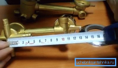 Между осите 100 мм Между осите 100 мм