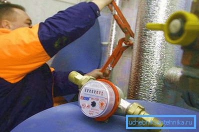 Индикаторът може да бъде инсталиран само от специалист Индикаторът може да бъде инсталиран само от специалист