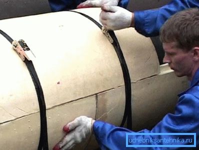 Монтаж на корпуса върху големи тръби. Монтаж на корпуса върху големи тръби.