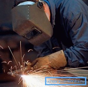 При фото-газова заварка на тръби При фото-газова заварка на тръби