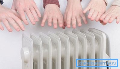 Снимката показва работата на батерията на радиатора. Снимката показва работата на батерията на радиатора.