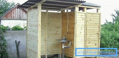 В снимката - вариант на комбиниране на мивката и контейнер за душ вода В снимката - вариант на комбиниране на мивката и контейнер за душ вода