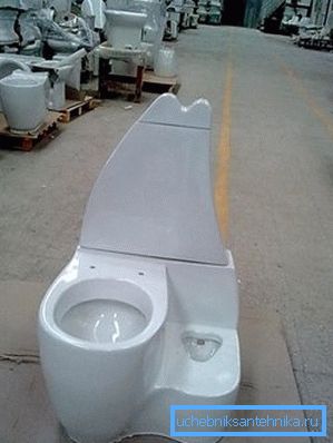Отделна тоалетна чиния за котка Отделна тоалетна чиния за котка