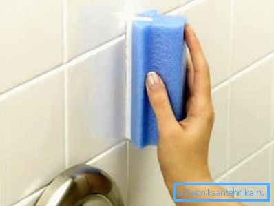 Плочките също изискват грижи