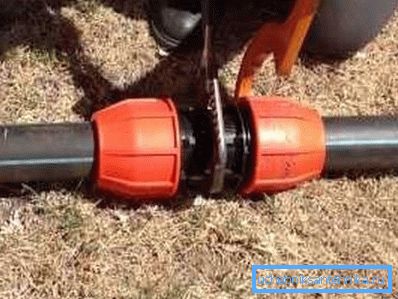 HDPE тръби и фитинги за лятно водоснабдяване на парцел в страната HDPE тръби и фитинги за лятно водоснабдяване на парцел в страната