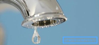 Защо водата капе от затворен кран?
