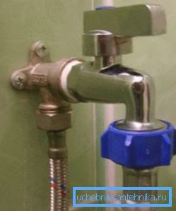 Водоснабдяване за машина с отделен кран