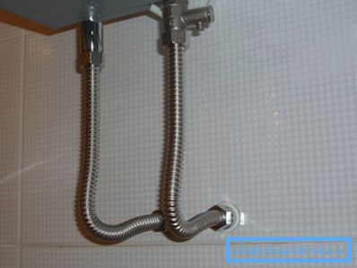 Свързване на мивка към водопровода Свързване на мивка към водопровода
