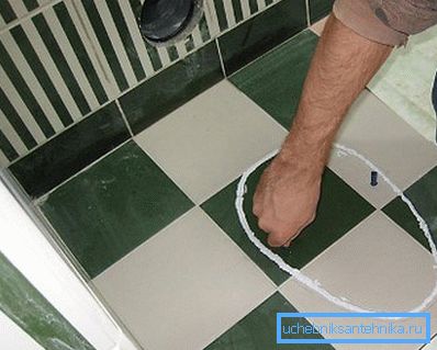 Подът под подметката е най-добре разпространен със силиконов уплътнител Подът под подметката е най-добре разпространен със силиконов уплътнител