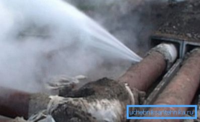 С водата нашите пари също изтекат С водата нашите пари също изтекат
