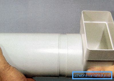 Сглобяване на PVC тръба за вентилация Сглобяване на PVC тръба за вентилация