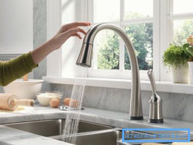 Сензорните кранове в кухнята също не са необичайни