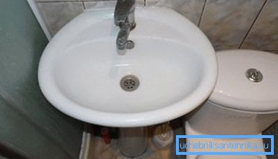 Резервоарът за източване не трябва да е твърде широк Резервоарът за източване не трябва да е твърде широк