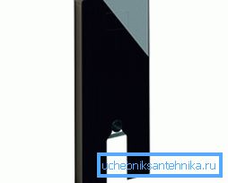 Вариантът на декоративния фалшив панел.