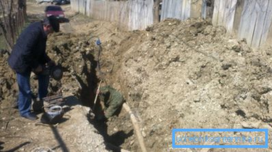 Властите се опитват да променят старите тръбопроводи колкото е възможно повече Властите се опитват да променят старите тръбопроводи колкото е възможно повече