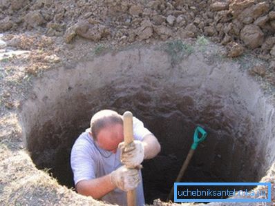 Можеш да копаеш кладенец с лопата. Можеш да копаеш кладенец с лопата.