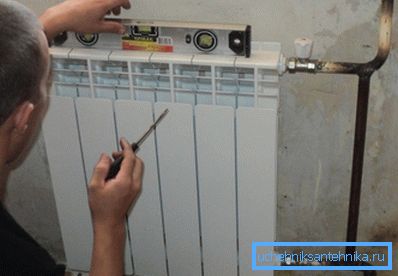 Замяна на отоплителни радиатори с газово заваряване и изравняване на нивото им Замяна на отоплителни радиатори с газово заваряване и изравняване на нивото им